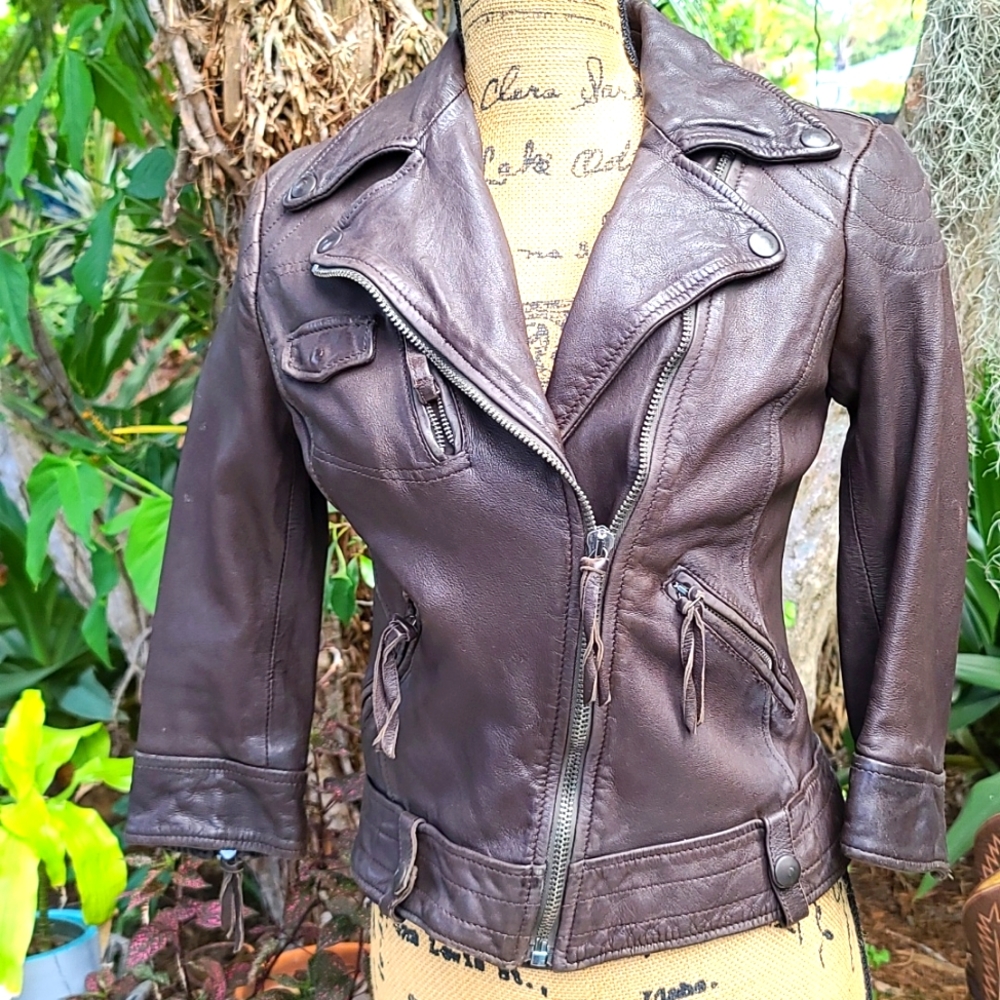 Brogden lambskin dark brown leather moto jacket. SP. EUC.